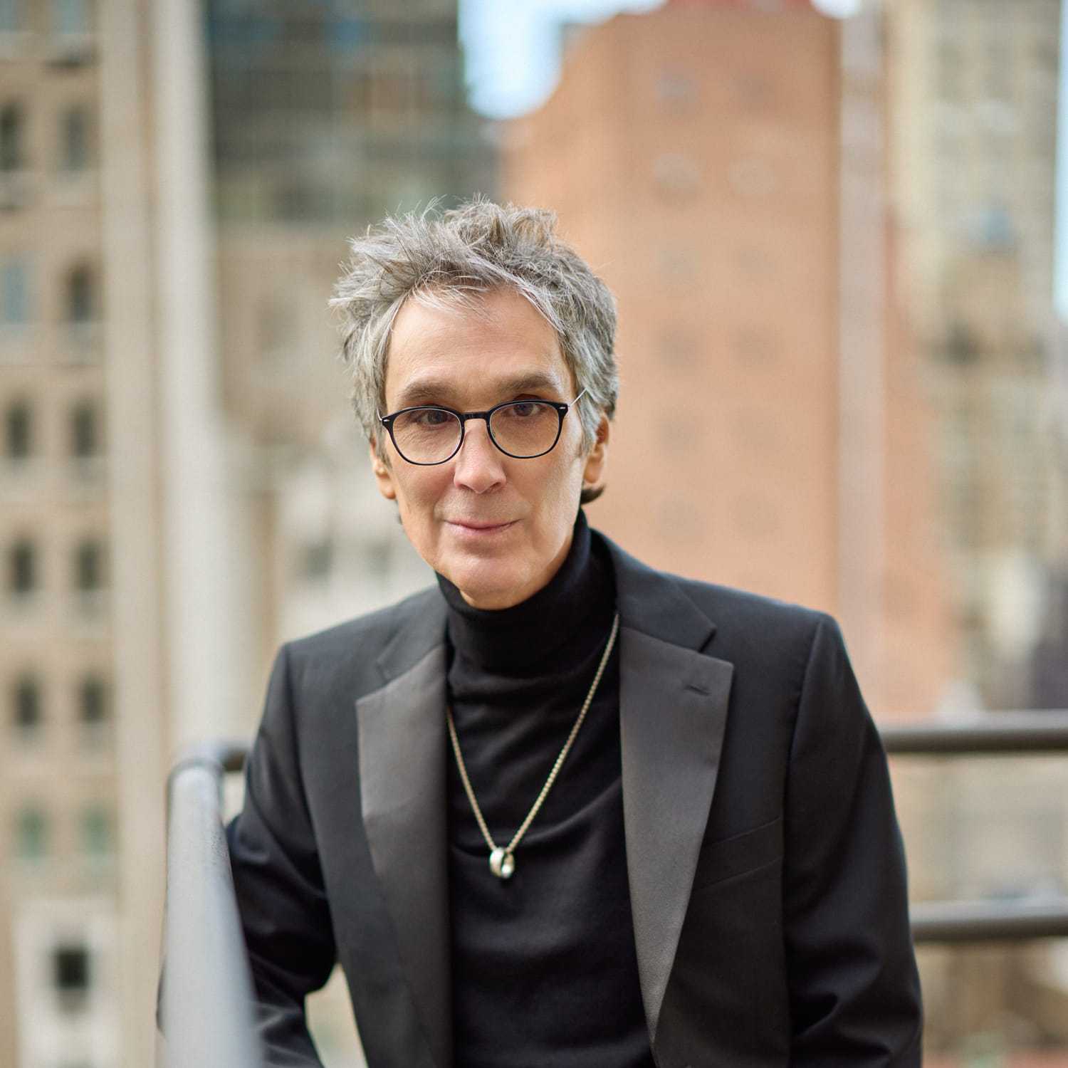 Portrait of Nico Scibelli, a professional stylist at Mizu Louis Licari, showcasing their expertise and style.