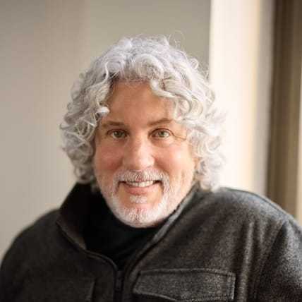 Portrait of Steven Beeson, a professional stylist at Mizu Louis Licari, showcasing their expertise and style.