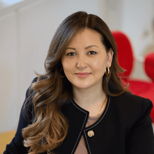 Portrait of Tenzin Angmo, a professional stylist at Mizu Louis Licari, showcasing their expertise and style.